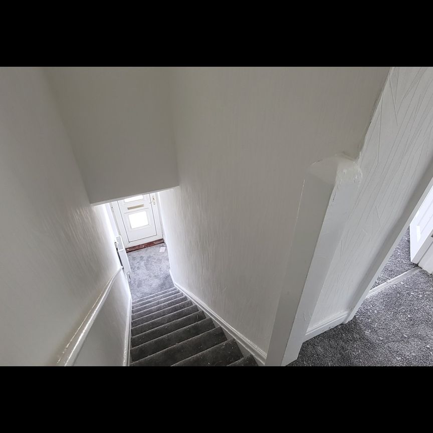 2 Bed Semi-Detached House, Kathkin Avenue, M8 - Photo 1