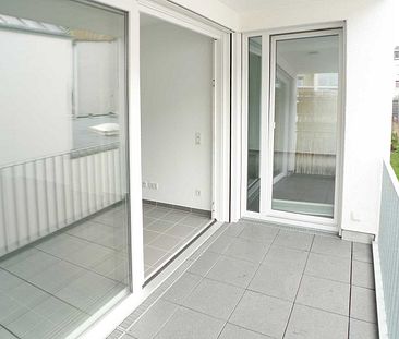 Hochwertige 2 Zimmerwohnung mit Loggia in Porta-Nigra-Nähe - Photo 2