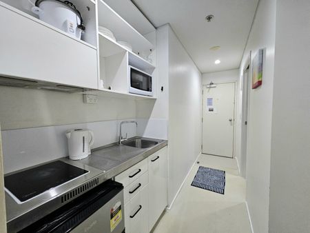 Neat and Fresh Apartment at Whitaker - Photo 5