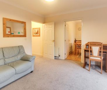 1 bedroom flat to rent - Photo 2