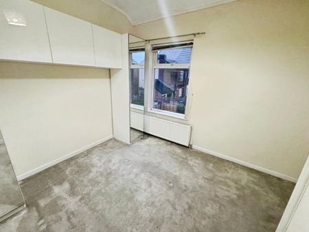 2 bedroom end of terrace house to rent - Photo 5