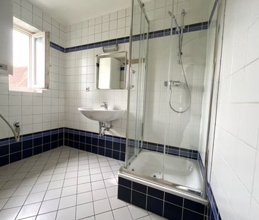 Renovierte Altbauwohnung mit Balkon! - Foto 6