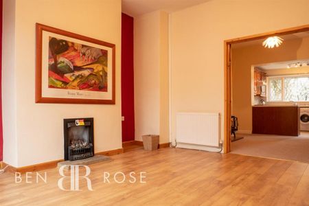 2 bedroom terraced house to rent - Photo 3