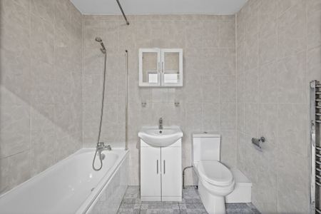163 Kimberley Avenue, London, SE15 - Photo 2