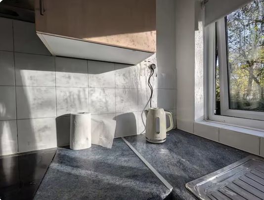 Studio Flat, Chapel Allerton, LS7 - Photo 1