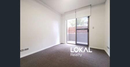 Resort Lifestyle 2 Bedroom+ Study With Huge Courtyard. - Photo 2