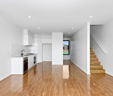 2/66 Herbert Street, - Photo 1