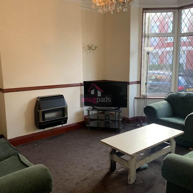 4 bedroom house to rent - Photo 1