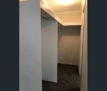 Spacious Living with Dual Balconies | 3-Bedroom Townhouse in Tonsley - Photo 4