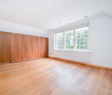 4 bedroom flat to rent - Photo 3