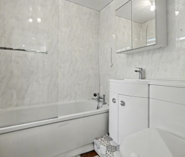 Derwent Street, STOKE-ON-TRENT - Photo 4