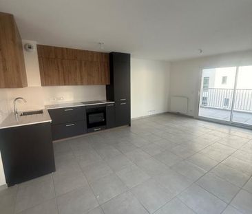 Location Appartement 3 pièces 73m² AIX LES BAINS 73100 - Photo 3