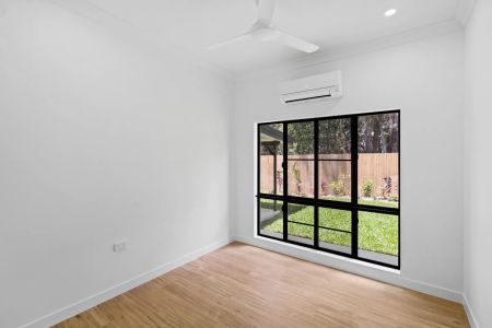 Modern 4-Bedroom Family Home – Clifton Beach - Photo 4