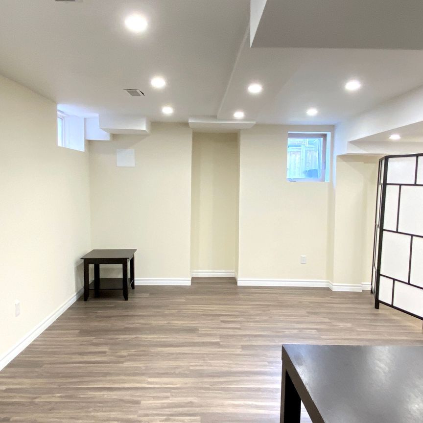 For Lease - 4640 Doug Wright Drive Unit# Bsmt, Burlington, Ontario - Photo 1