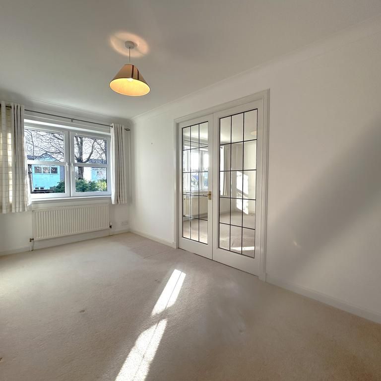 3 bedroom bungalow to rent - Photo 1