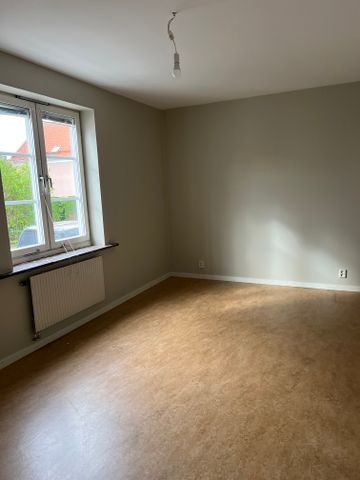 Hertig Karls allé, Örebro - Photo 2