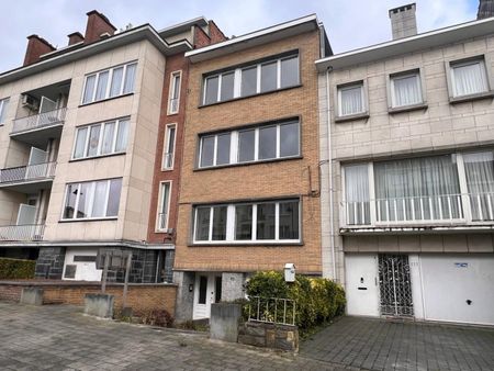 Volledig vernieuwd appartement - 1 slaapkamer - Photo 2