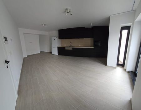Appartement te huur - Photo 2