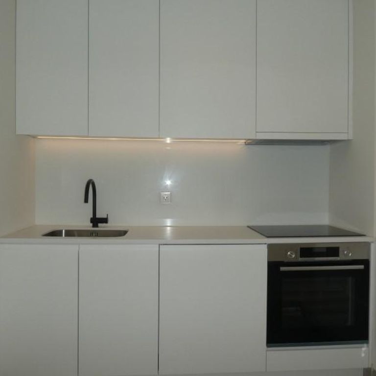 2 bedroom luxury Flat for rent in Lisbon, Portugal - Photo 1