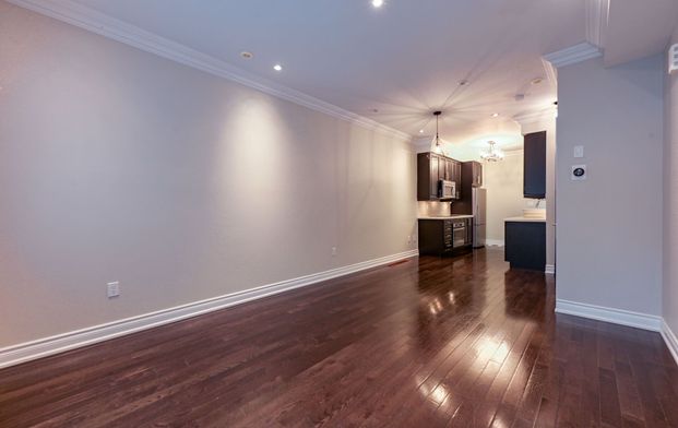 For Lease - 37 Hargrave Lane, Toronto, Ontario - Photo 1