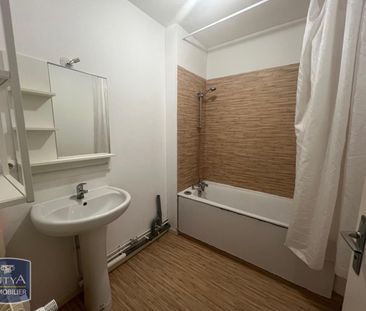 Location Appartement 1 pièce 31m² LILLE 59000 - Photo 3