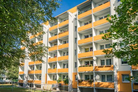 Bezugsfertige 2-Raum-Erdgeschosswohnung mit Balkon - Foto 4