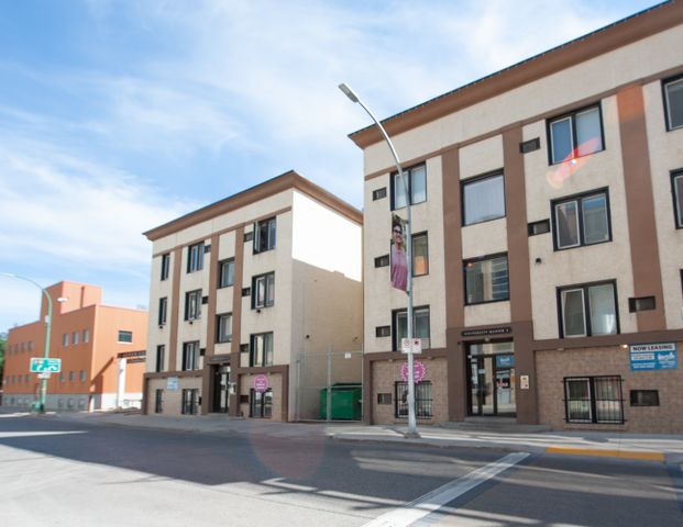 389 Balmoral Apartment - Photo 1