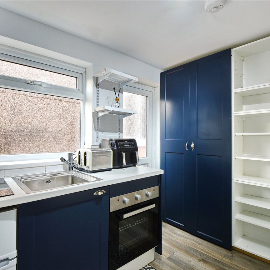 Cheriton Place, Westbury On Trym - Photo 1