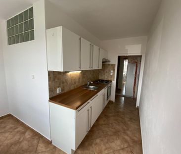 Pronájem bytu 1+1 38 m2 - Fotografie 1