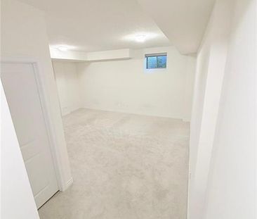 220 BROADACRE Drive, Kitchener, Ontario, N2R0S6 - Photo 5