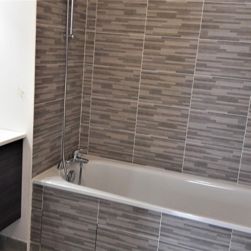 location Appartement T2 DE 44.29m² À CHAVILLE - Photo 1