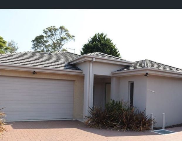 2/6 Ashleigh Street Frankston VIC - Photo 1