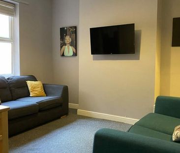 5 bedroom terraced house to rent - Photo 1