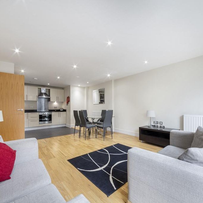 3 bedroom apartment to rent - Photo 1