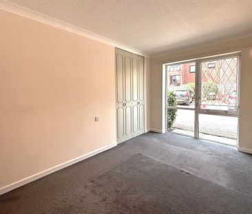 1 bedroom retirement property to rent - Photo 6