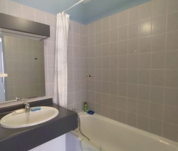 Appartement - 2 pièces - 45,95 m² - Orléans - Photo 2