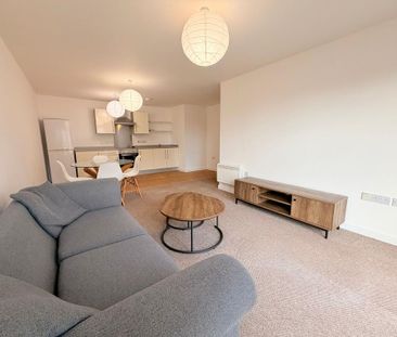 2 bedroom flat to rent - Photo 1