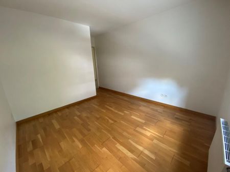 Location Appartement 6 pièces 69m² CHAMBERY 73000 - Photo 5