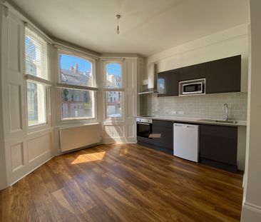 Studio Flat, Seafield Road, BN3 - Photo 2