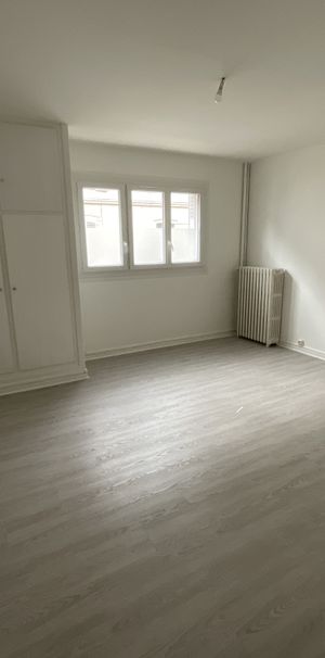 Location Appartement 1 pièce 31m² BOURGES 18000 - Photo 1