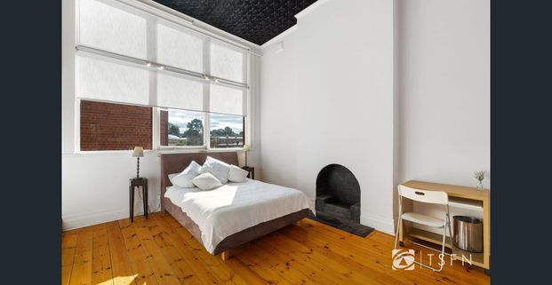 FULLY FURNISHED INNER CITY APARTMENT - AVAILABILE DECEMBER 2026 - Photo 1