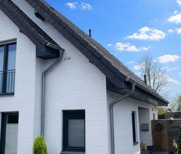 60 qm Single-Wohnung im DG eines gepflegten ZFH in EPE - Photo 2