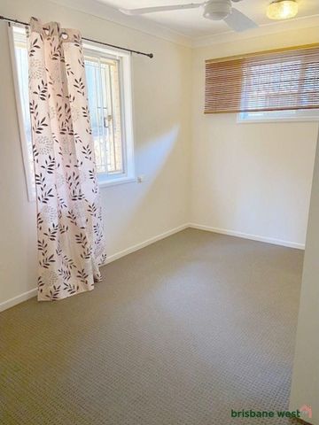 Chapel Hill - Photo 3