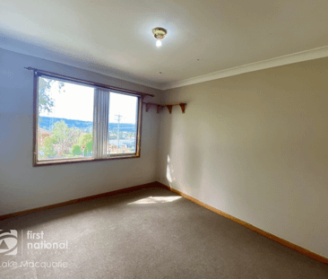 Spacious Family Home in Central Location - Photo 4