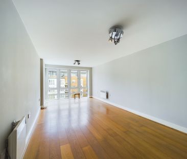 2 bed to rent in St. Davids Square, London, E14 - Photo 1