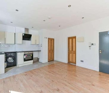 London Road, Hackbridge, SM6 - Photo 5