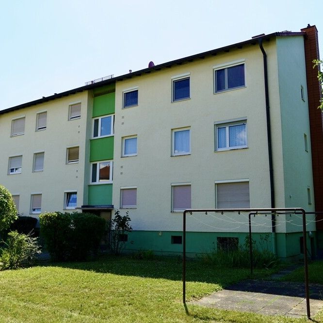 Charmante 3-Zimmer-Wohnung mit Süd-Balkon und Garage in gepflegter Wohnanlage in Wiesbaden-Bierstadt - Foto 1