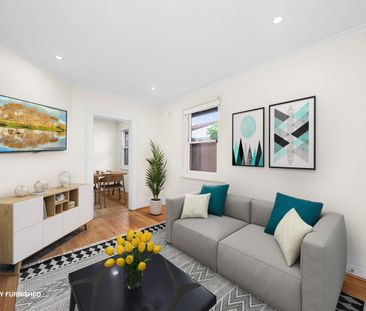 Well maintained two bedroom semi - convenient location - Photo 1