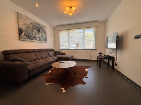 INSTAPKLARE WONING MET 4 SLAAPKAMERS EN TUIN TE SINT-KRUIS! - Photo 1