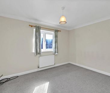 3 bedroom detached house to rent - Photo 4